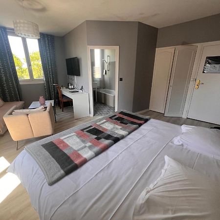 Auberge Saint Thegonnec Екстериор снимка